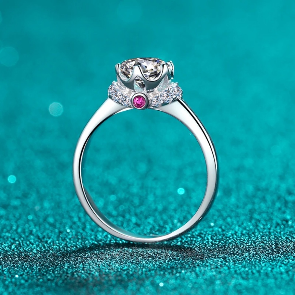 Sterling Silver One Carat 6.5mm Round Cut DColor Moissanite Diamond Ring.